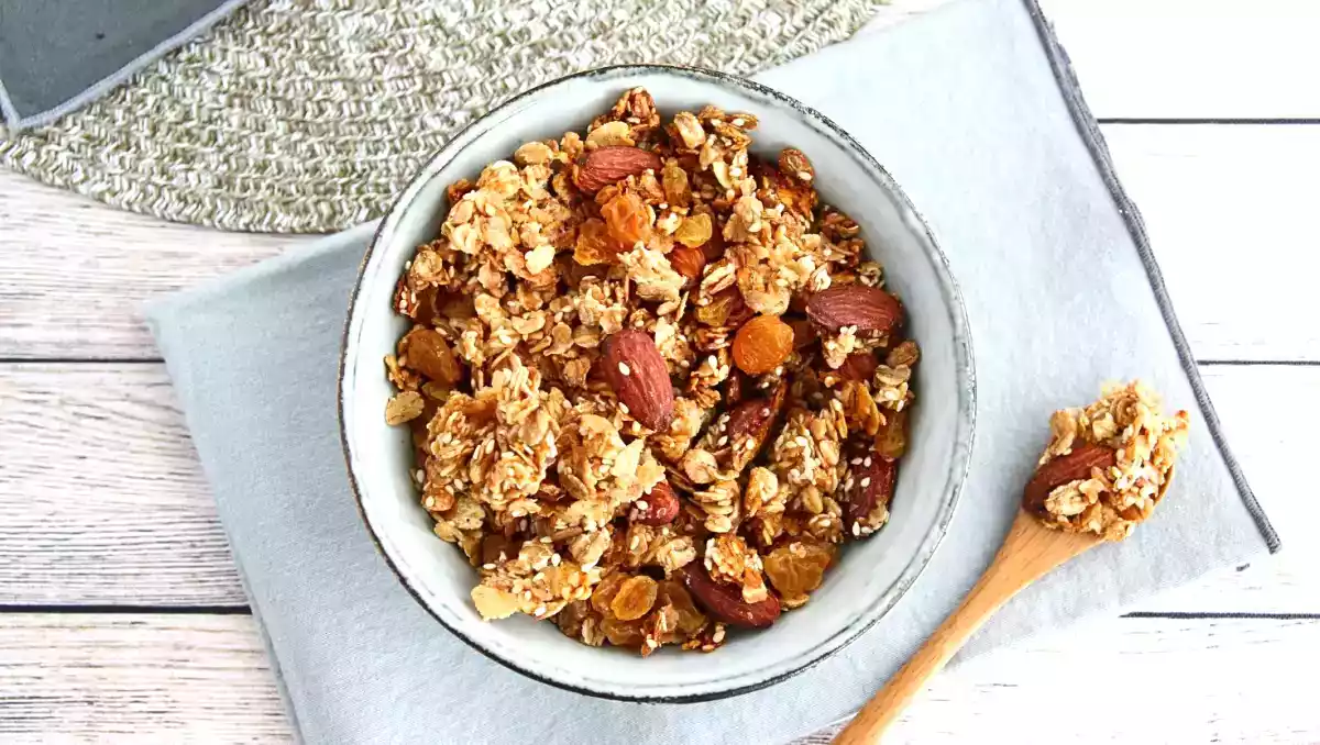 Granola caseira: o segredo (saudável) para começar o dia com energia e sabor!