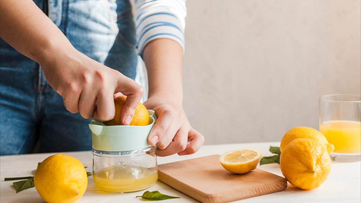 Como extrair mais suco do limão: Dicas simples e rápidas