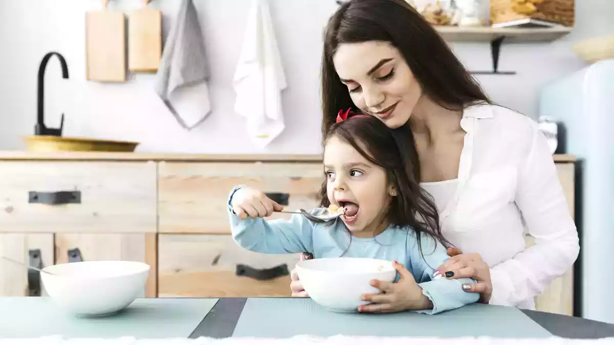 6 frases de mãe sobre comida que parecem verdade, mas não são
