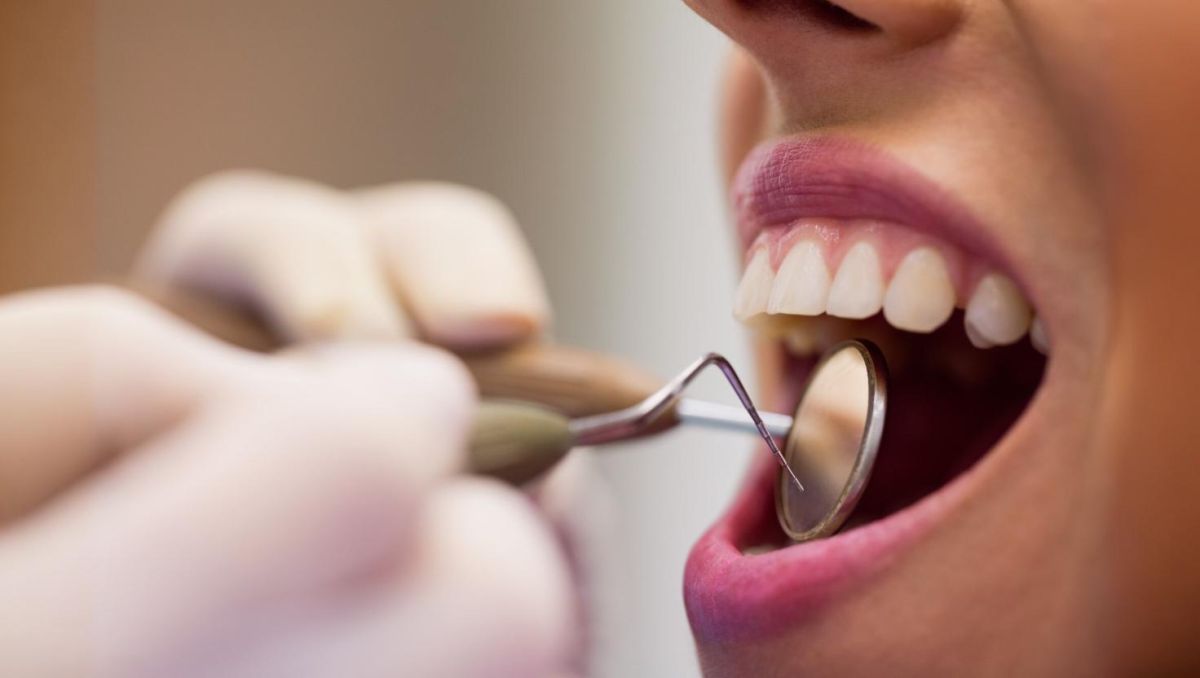 Dor de dente quando você come frio? Veja a causa e como aliviar