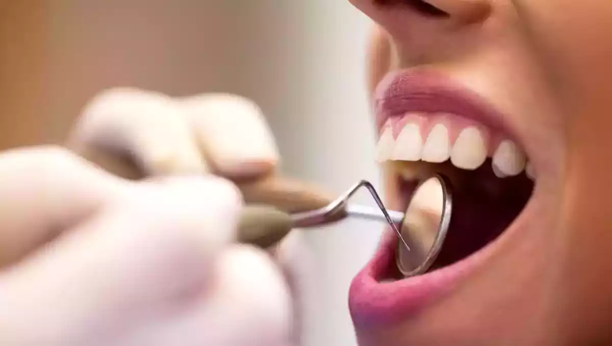 Dor de dente quando você come frio? Veja a causa e como aliviar