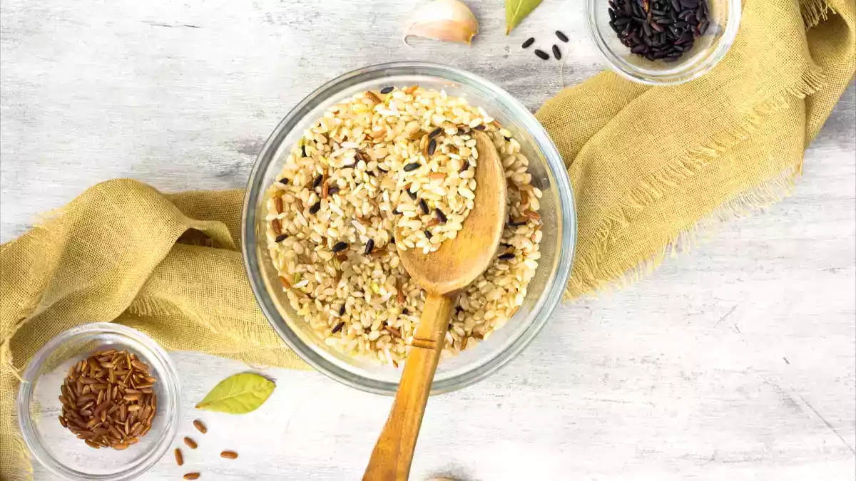 O erro que você comete ao cozinhar arroz integral