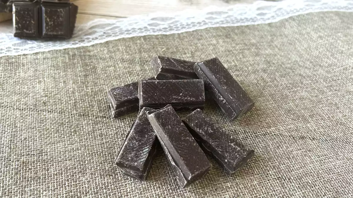 Por que o chocolate fica branco na geladeira?
