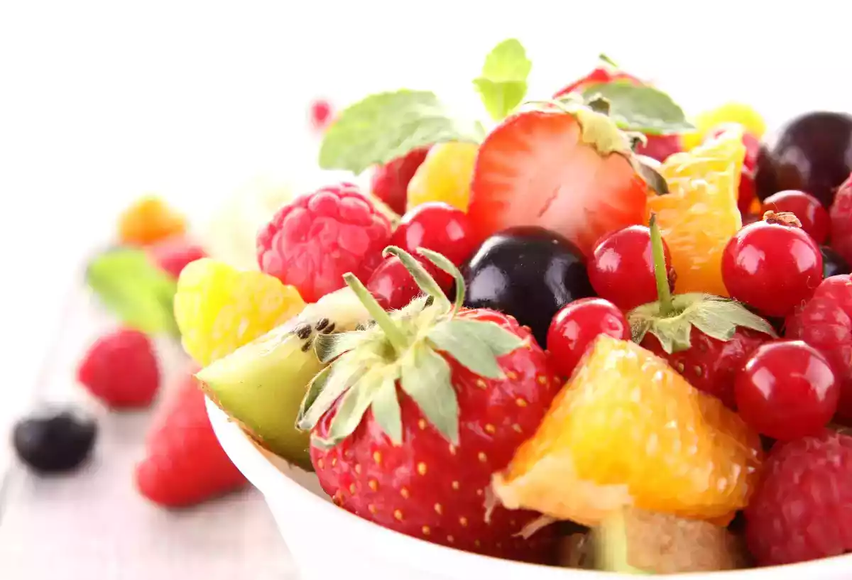 Saladas de/com Fruta para todas as papilas gustativas