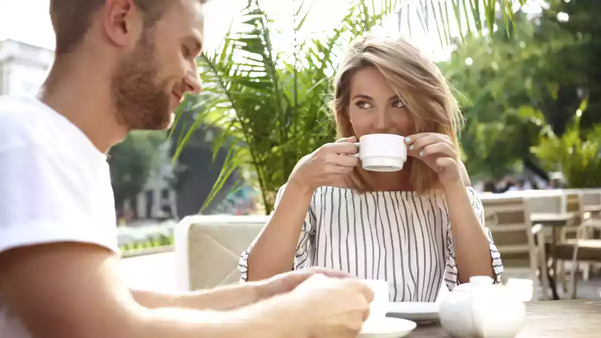 Como sua xícara influencia o sabor do café que você toma todos os dias