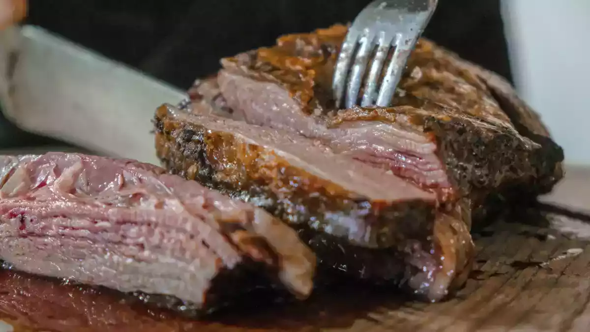 8 erros ao cozinhar carne e como corrigi-los facilmente