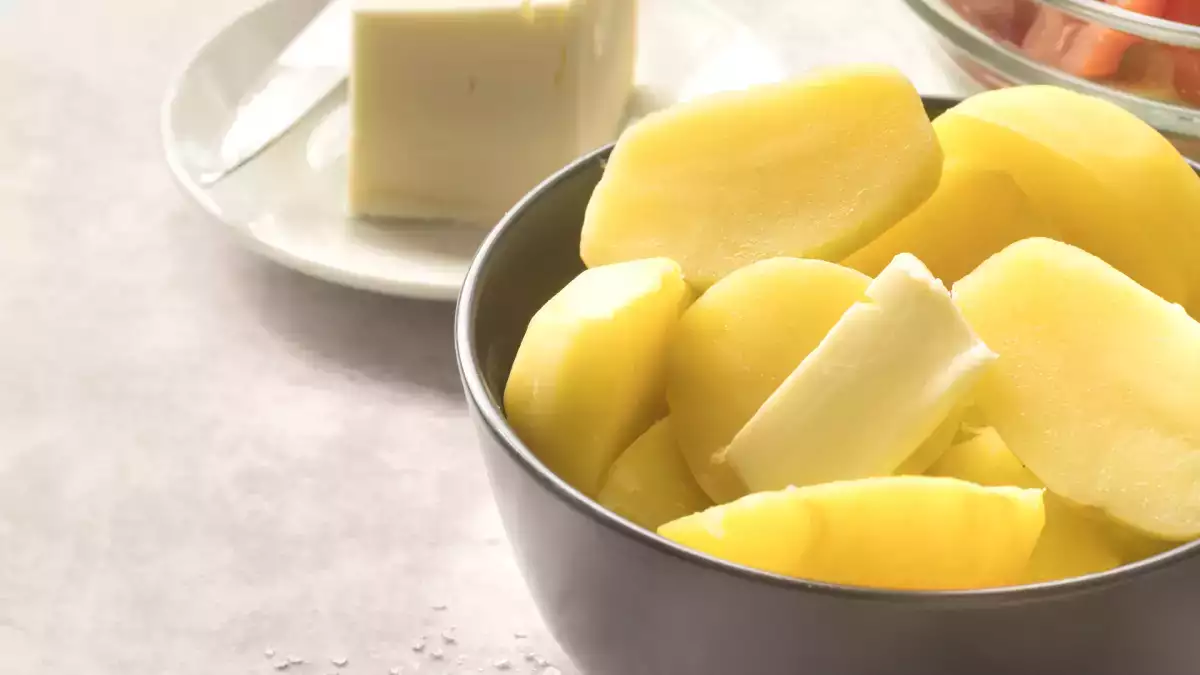 É assim que você pode evitar que as batatas fiquem cinza e percam sua boa aparência quando cozidas.