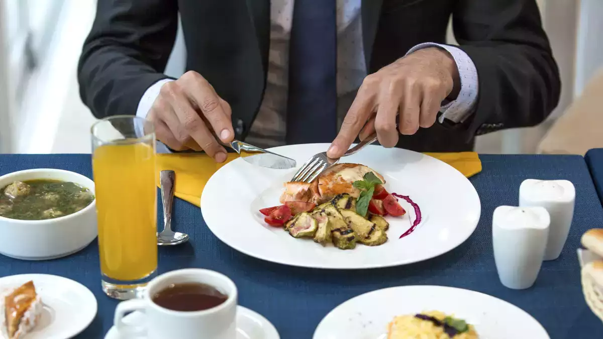 12 dicas para aproveitar ao máximo um bufê aberto