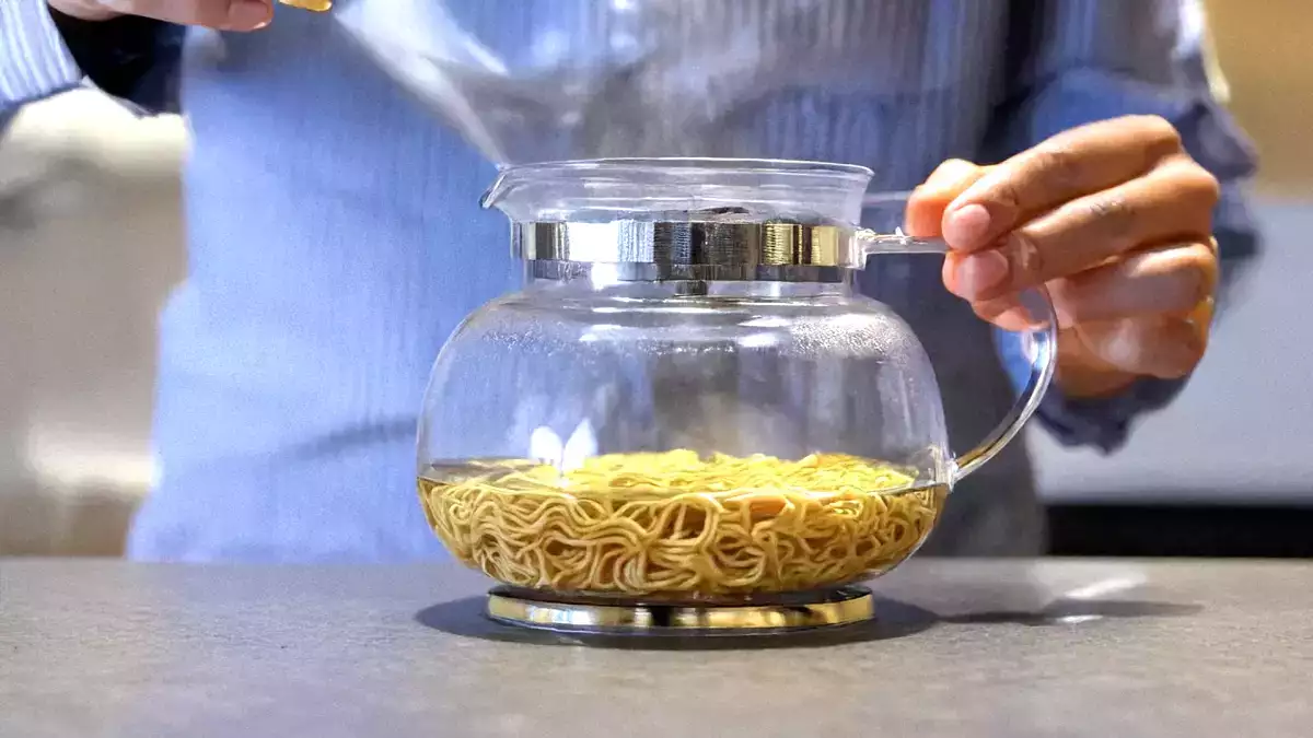 Esse truque para fazer macarrão na cafeteira funciona mesmo (e você vai querer tentar)