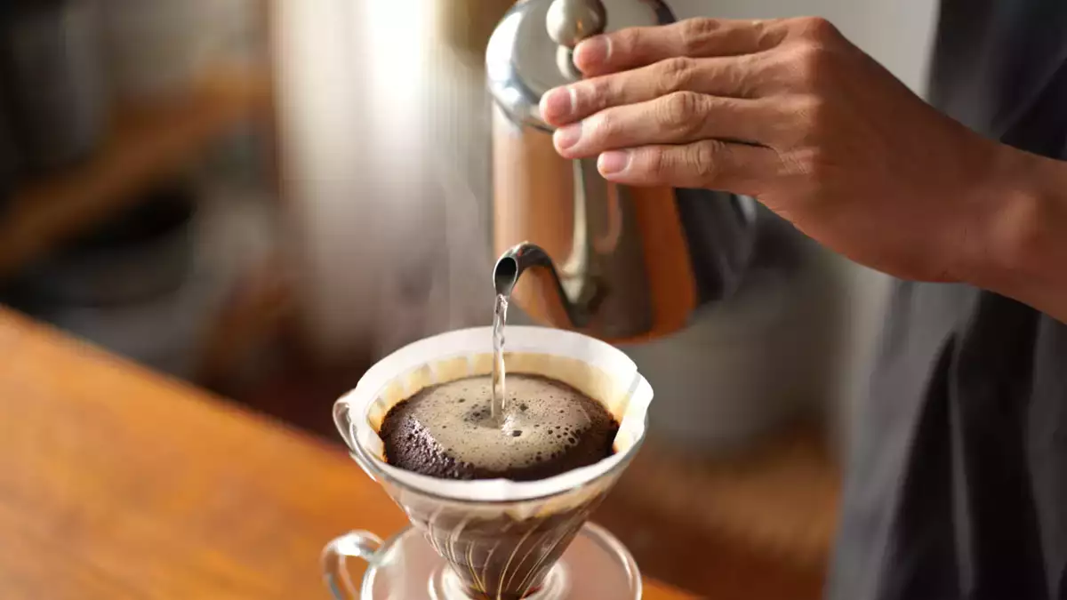 Você não sabe, mas esse truque deixa seu café muito melhor (e não custa nada)