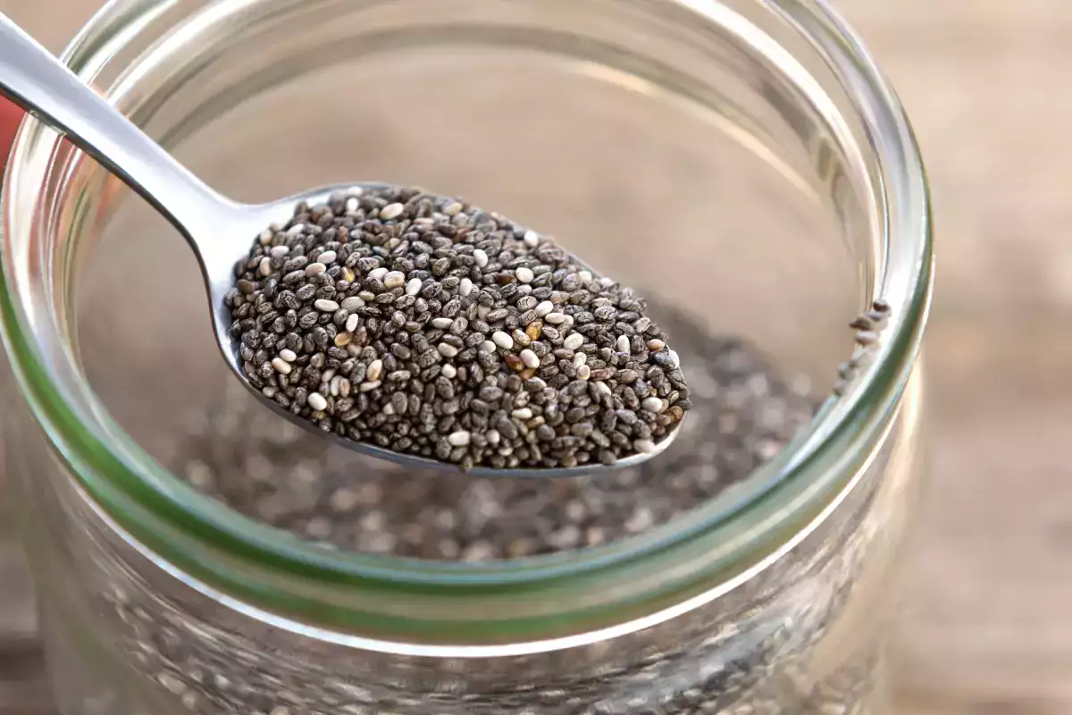 Chia todos os dias: promessa de saúde ou caminho para desconfortos? Descubra antes de adotar