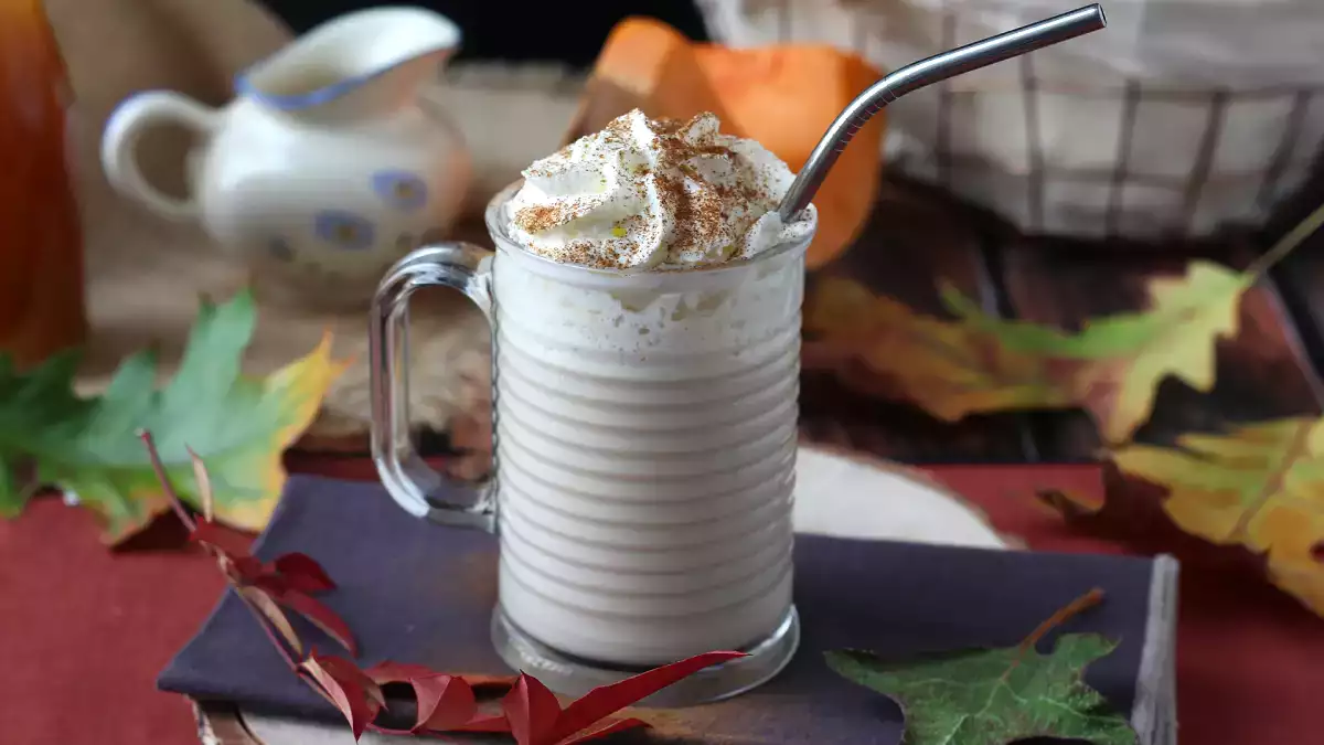 9 drinques de outono que nunca saem de moda e voltam com tudo quando o frio aperta