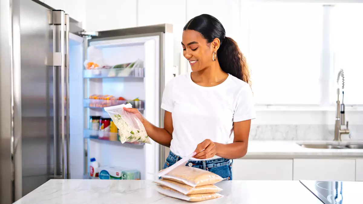 Pare de congelar assim: 9 erros que arruínam sabor e textura dos seus alimentos