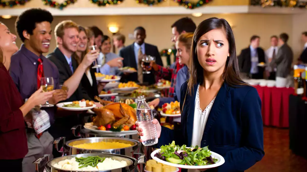 Natal, panetone, festa da firma... dá para manter o equilíbrio sem virar o chato da dieta?