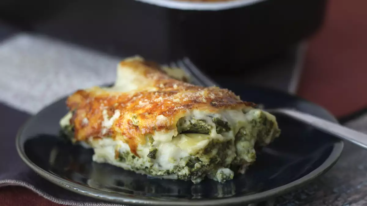 O queijo certo faz toda a diferença: 8 receitas com espinafre que viram outro prato quando você acerta no sabor