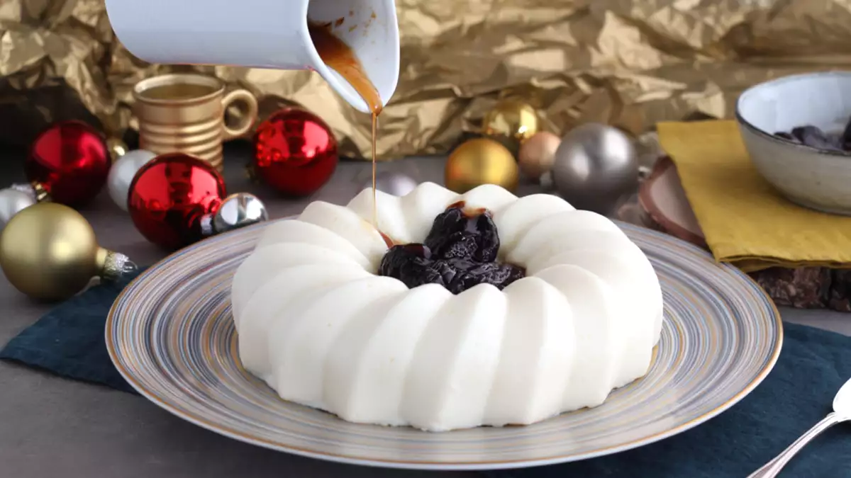 A receita de manjar de coco que faz qualquer mesa de Ano Novo parecer de revista