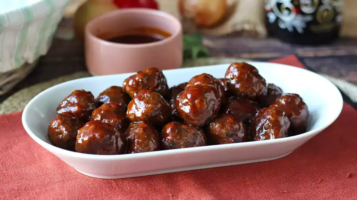 Almôndegas na fritadeira com molho barbecue agridoce: a receita fácil e irresistível perfeita para o jantar e aperitivos (pronta em menos de 30 minutos)