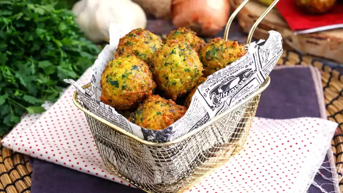 Três países europeus têm uma obsessão em comum, mas os bolinhos de bacalhau escondem diferenças surpreendentes