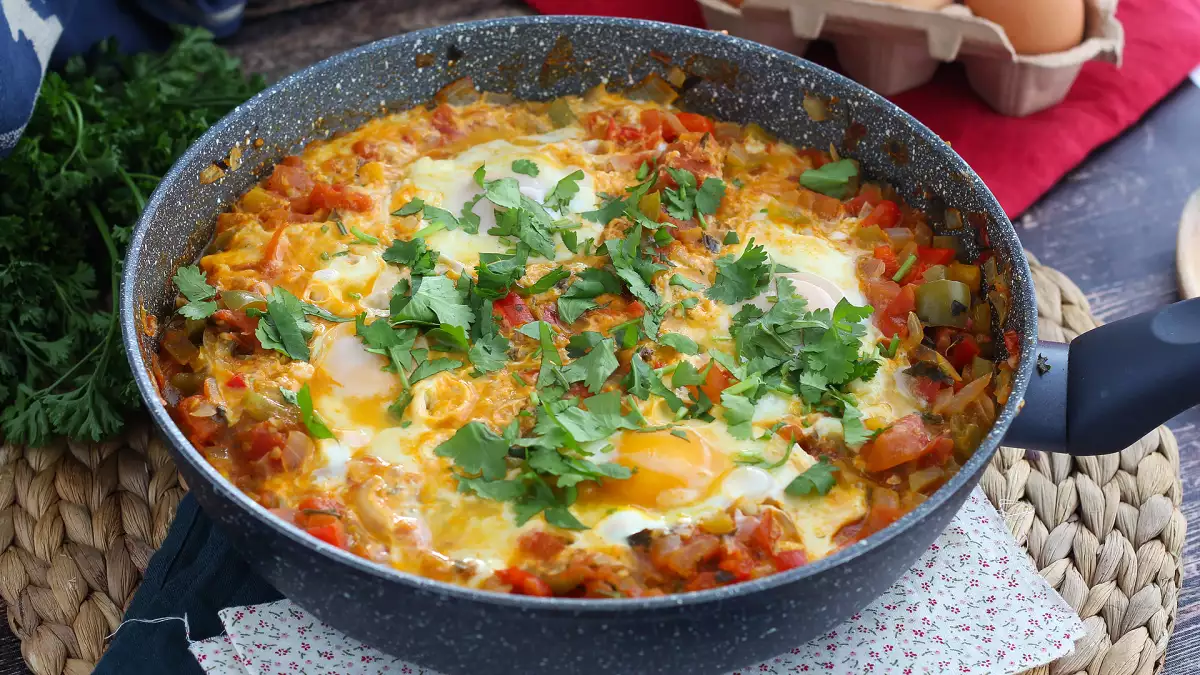 O que cozinhar quando não tem nada em casa? Essas 7 receitas simples salvam qualquer refeição sem esforço