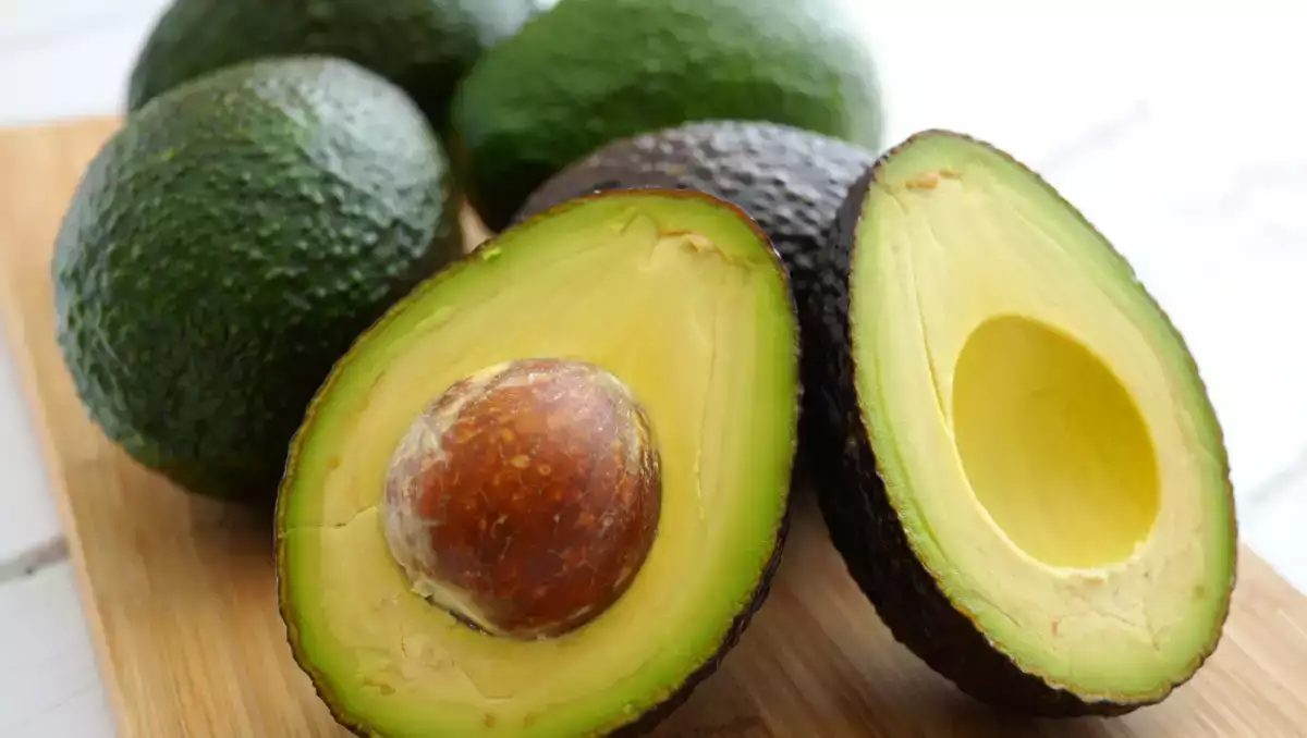 Você realmente pode comer abacate todos os dias? O que dizem os especialistas (e o que você deve evitar)