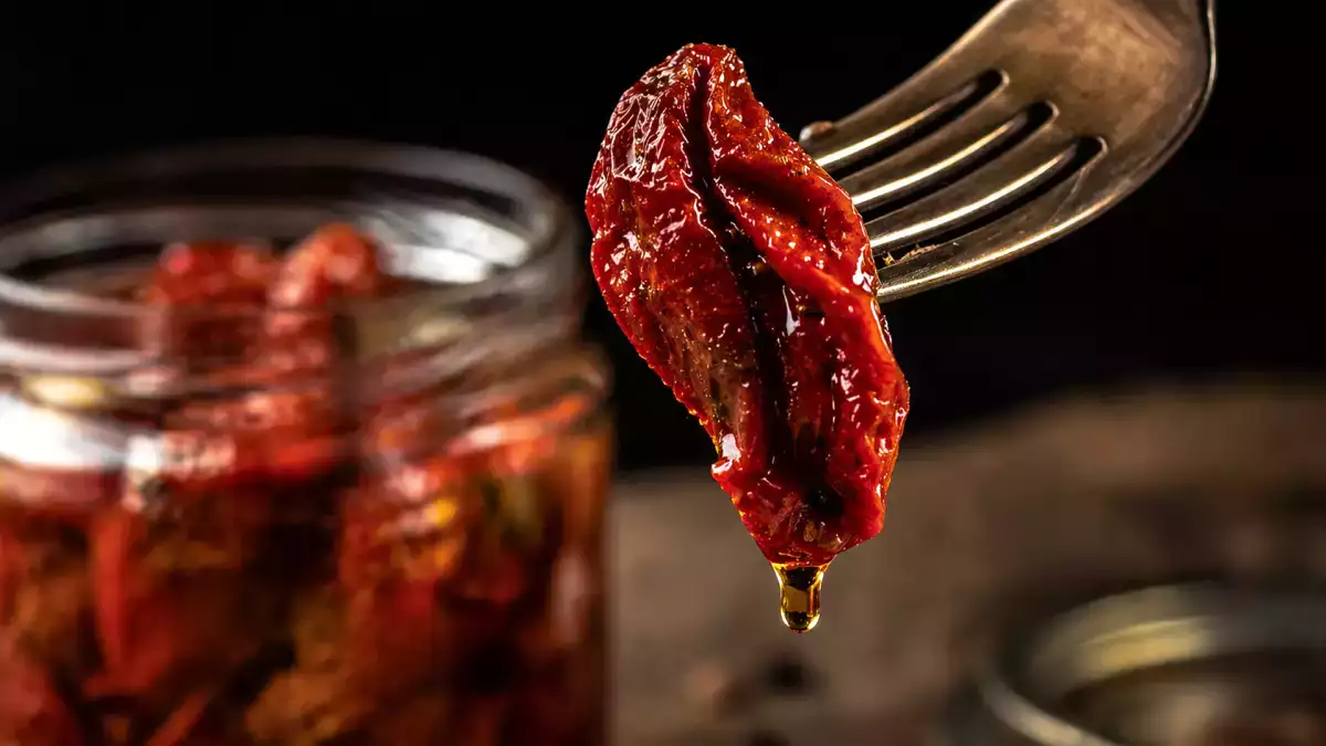Tomates secos no azeite: um concentrado de sabor na despensa e 10 receitas para aproveitá-lo ao máximo.