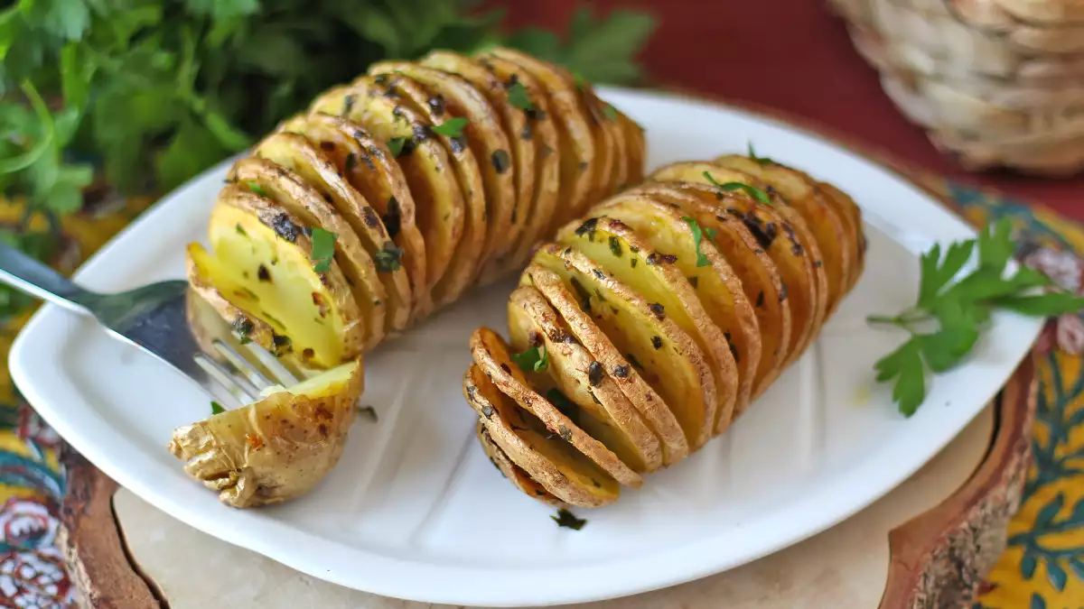 Batatas Hasselback perfeitas? Estes são os erros mais comuns ao preparar esse acompanhamento sueco