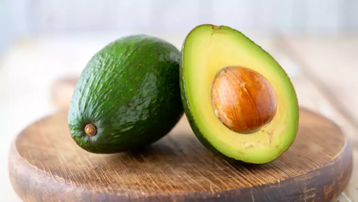 Economize na cesta: veja qual alimento mais barato substitui o abacate sem perder nutrientes
