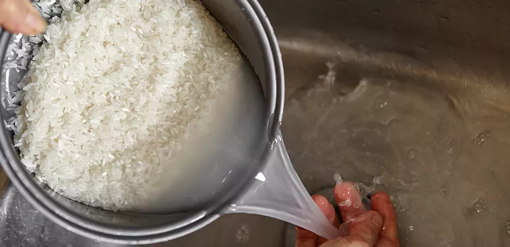 Devemos ou não lavar o arroz?