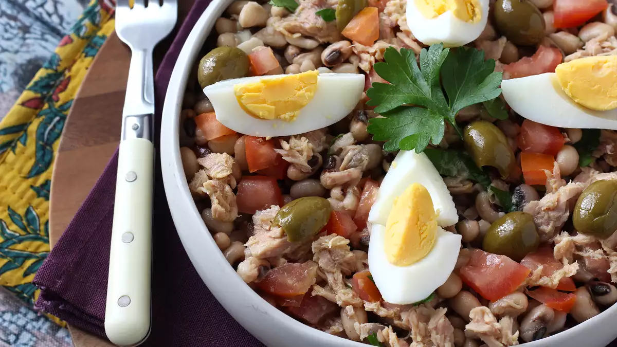 Com o calor e sem vontade de cozinhar: 5 saladas de leguminosas que refrescam e facilitam refeições