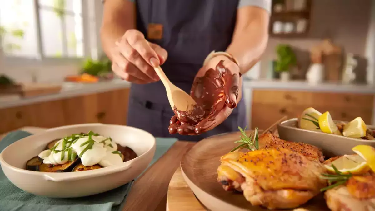 Menu do dia, 20 de junho: delícias de beringela, frango crocante e bolo brigadeiro