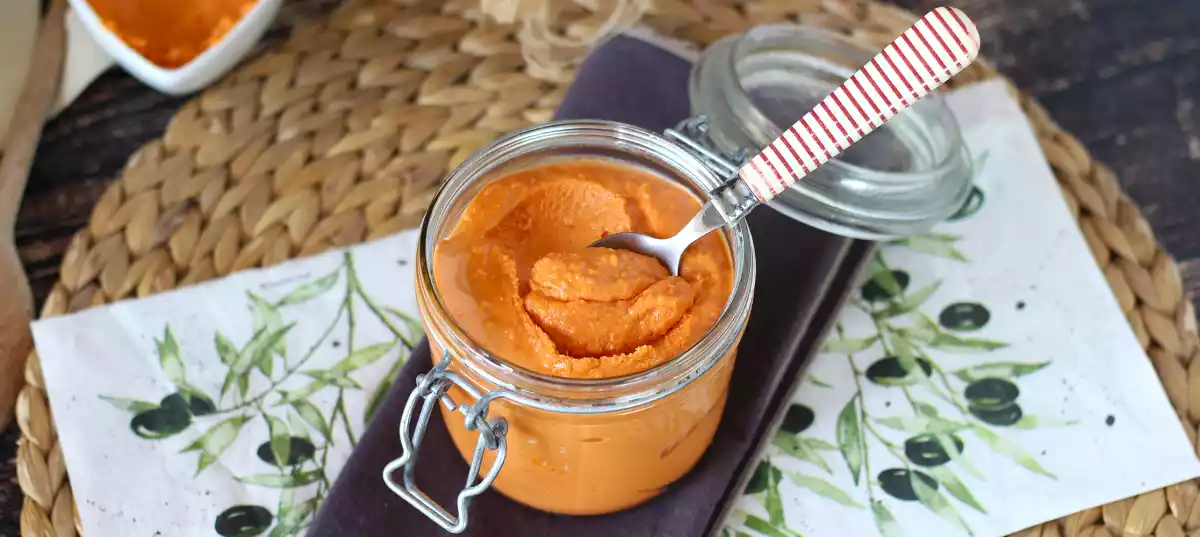 3 receitas de molhos pestos pra variar sua massa!