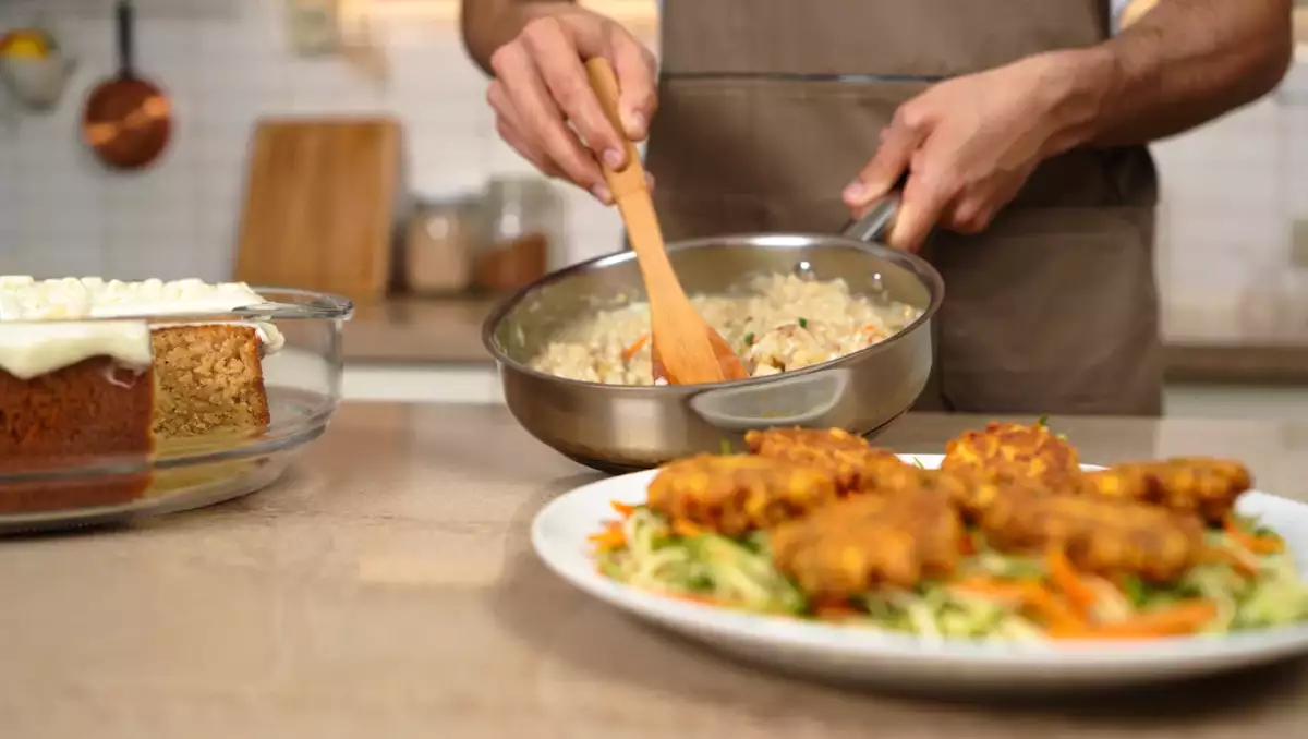 Menu diário, 26 de julho: pataniscas de peixe gato, risoto de camarão e bolo toalha felpuda
