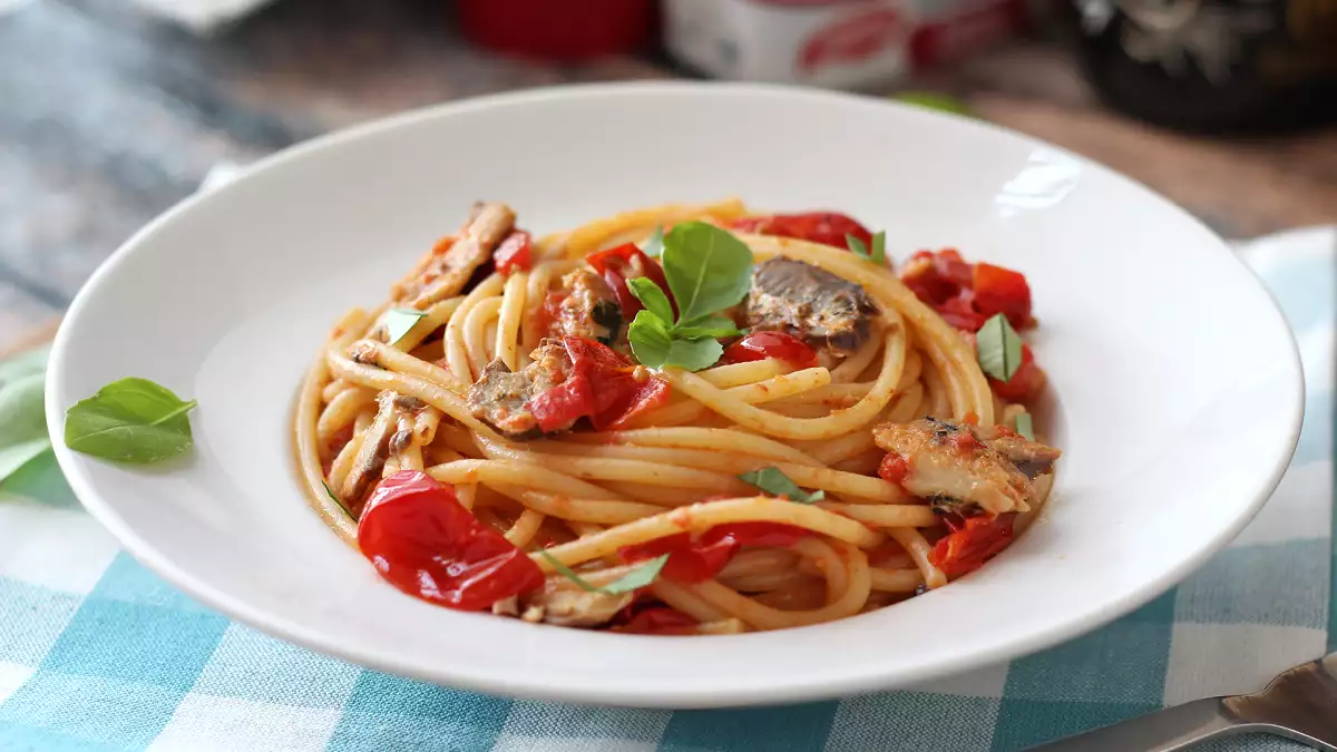 30 receitas com tudo que temos em casa: grão-de-bico, feijão, atum, sardinha, arroz e ovos