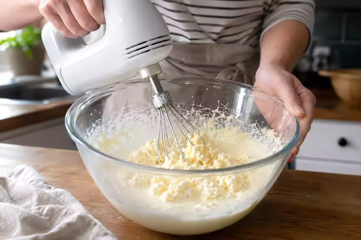 Como fazer manteiga caseira com apenas um ingrediente?