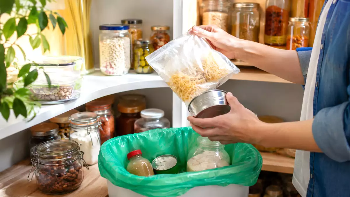 Antes de setembro, dê uma olhada na despensa: quais alimentos abertos devem ser jogados fora imediatamente por segurança