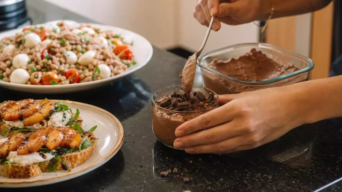 Menu do dia, 31 de agosto: bruschetta de burrata, salada de trigo com atum e sorvete de whey
