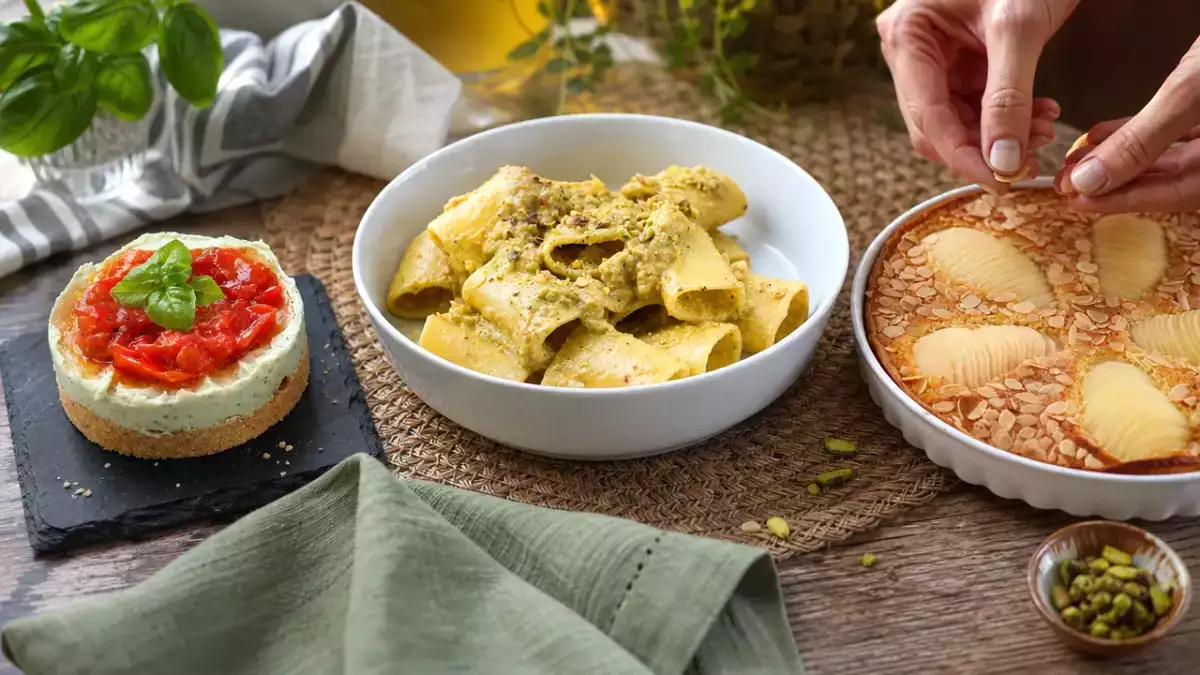Menu diário, 27 de setembro: cheesecake salgado, massa com atum e tarte de amêndoas