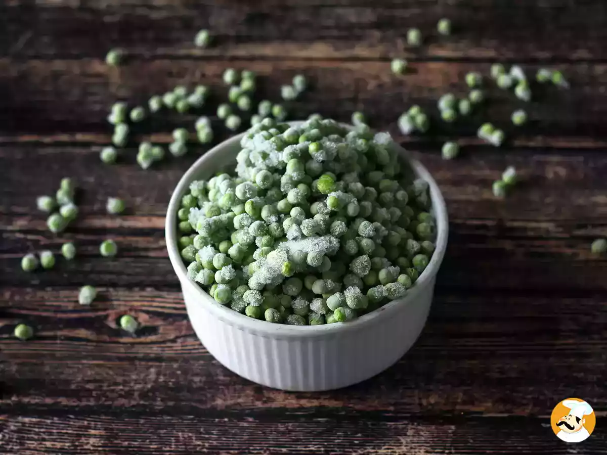 Qual é a melhor maneira de cozinhar ervilhas congeladas?