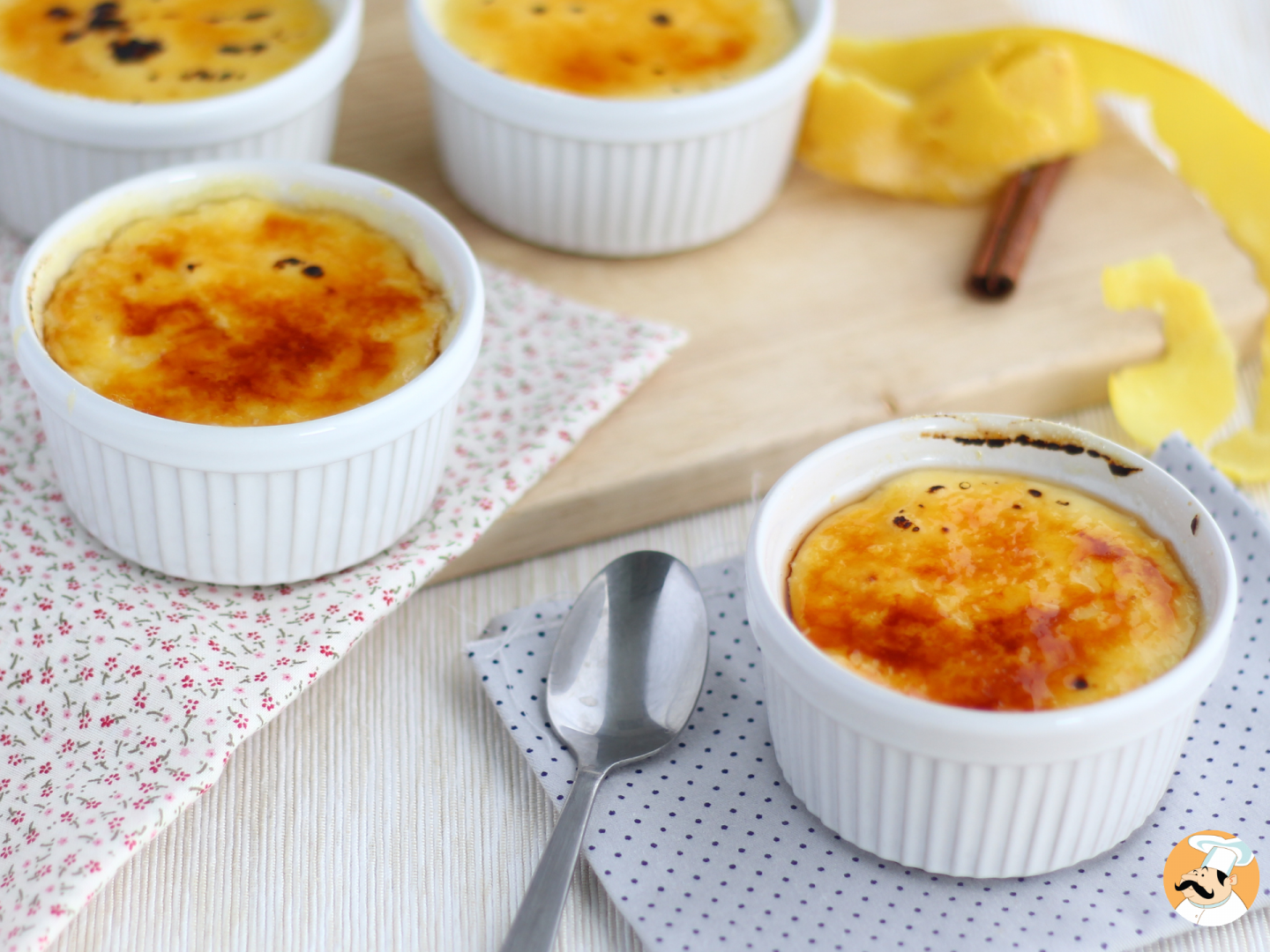 Crème brûlée ou creme catalão? Duas sobremesas icônicas e irresistíveis com diferenças importantes!