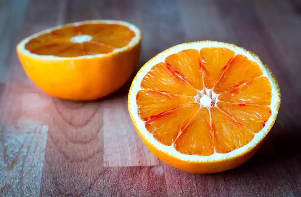 Veja por que você deve guardar as cascas de laranja em vez de jogá-las fora!
