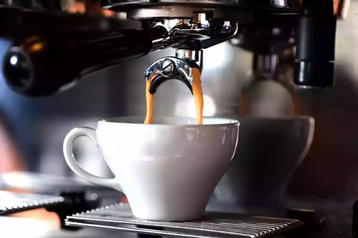 O café realmente desidrata ou é apenas uma ideia preconcebida?