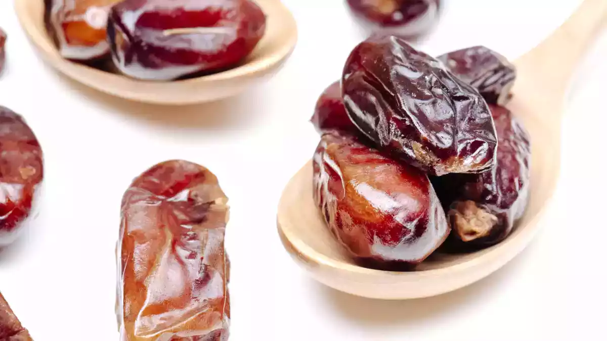 Seis receitas deliciosas que mostram por que as tâmaras merecem um lugar permanente em sua despensa!