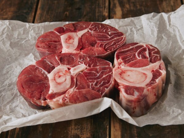 O truque de vó que amacia até carne mais dura em minutos