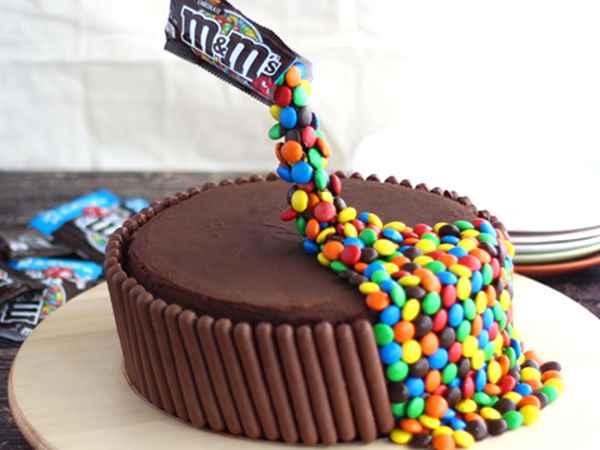 Gravity Cake: a doce ilusão que conquista socialites e confeiteiros