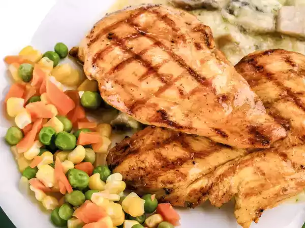 Como amaciar a carne com este ingrediente que você já tem em casa