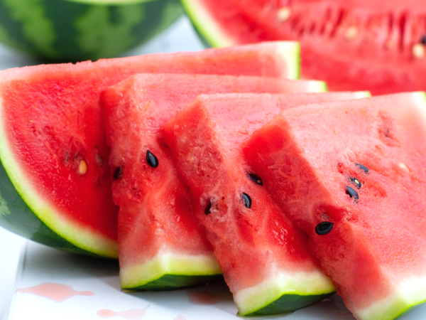 5 ideias frescas, incríveis e sem necessidade de cozimento usando a fruta mais hidratante do verão