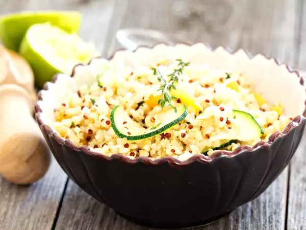 Como deixar o arroz com cara de prato de verão? Um truque simples muda tudo