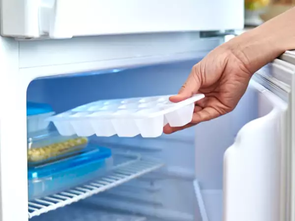 Quer gelo rápido? Estes truques funcionam em tempo recorde