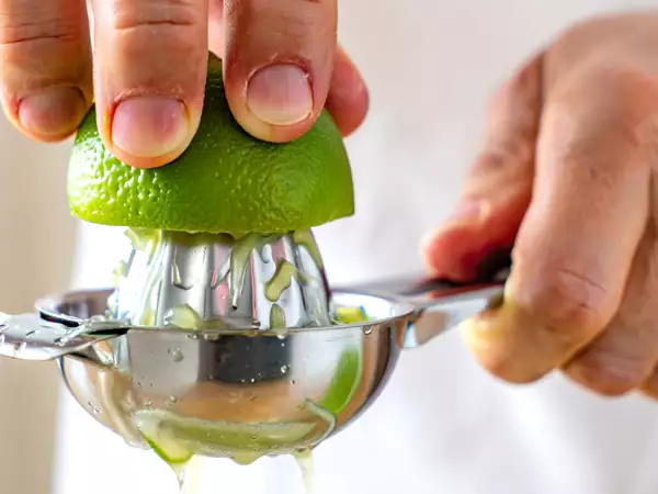 5 dicas infalíveis para escolher limão verde cheio de suco