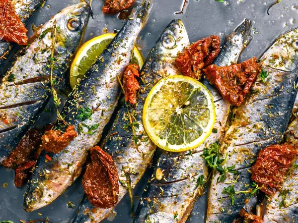 7 peixes riquíssimos em proteínas (e os motivos para comer mais deles)